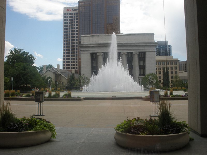 Trip (38).JPG - Fountains outside the LDS Church Office Building